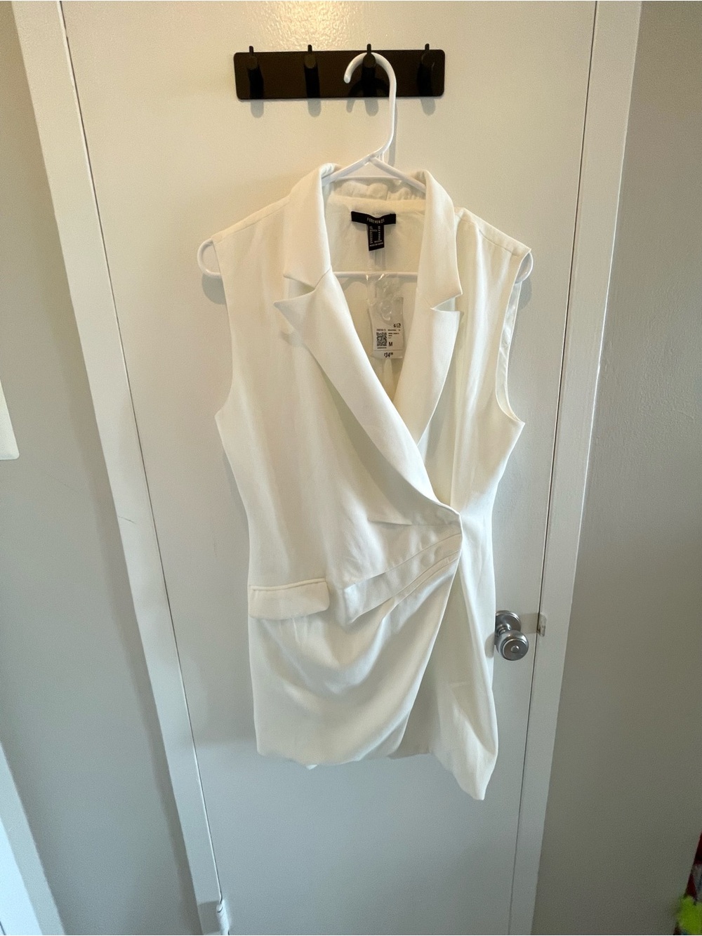 Forever 21 White Sleeveless Wrap Blazer Dress